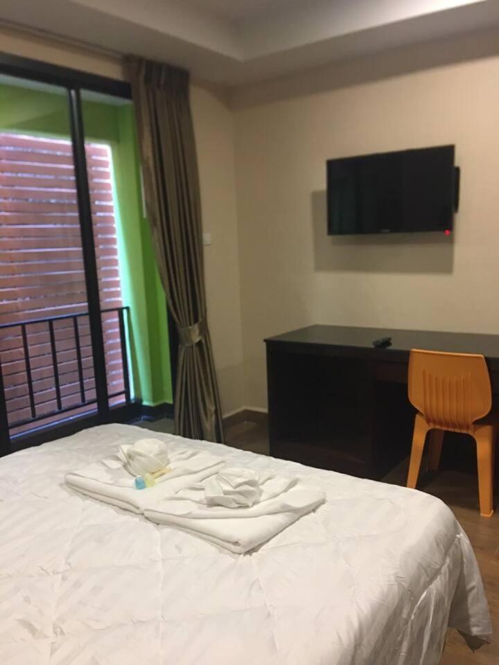 Smyrna Apartment Pattaya Exterior foto
